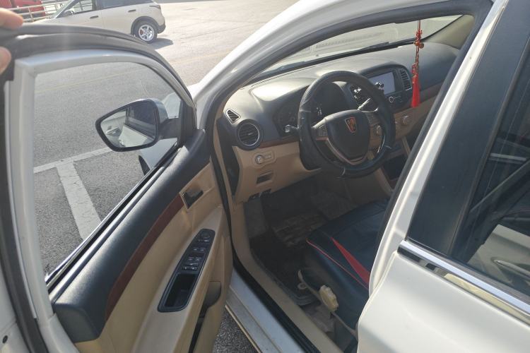 Used Roewe 350 2014 1.5L Manual Swift Edition
