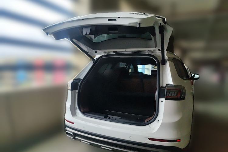 Used Chery Tiggo 8 2025 Excellence Edition 230 TCI Automatic Luxury Version 5 Seats Trunk