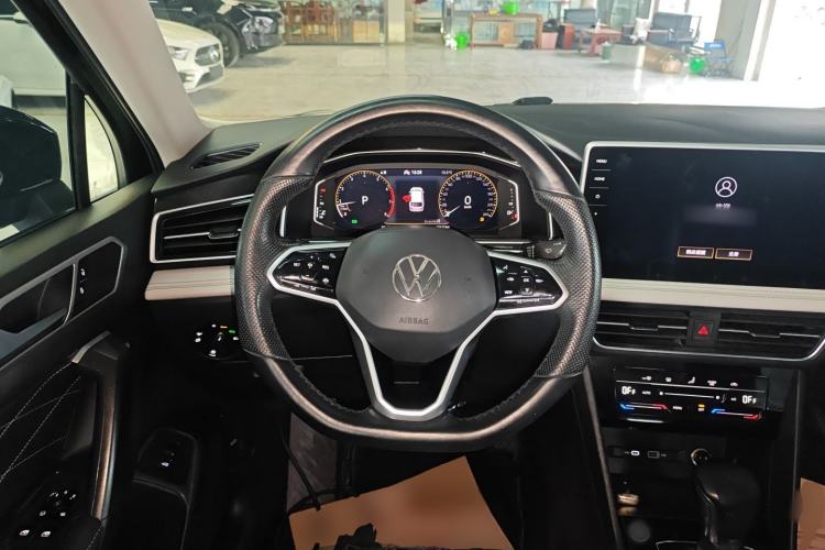 Used Volkswagen Tiguan L 2022 330TSI Automatic Two-Wheel Drive Smart Edition