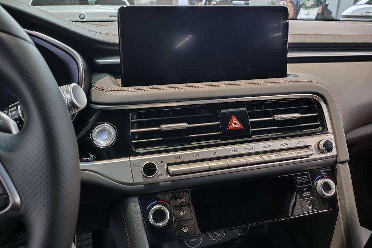 Used Genesis G70 2024 2.0T Hunter Model Rear-Drive Luxury Edition Shooting Brake
