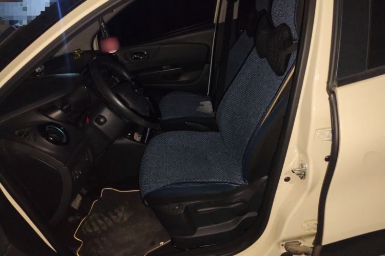 Used Renault Captur 2015 1.2T Automatic Comfort Edition Left Front Seat