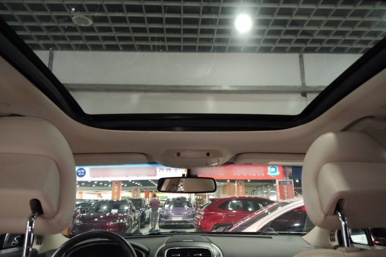 Used Lincoln MKX 2017 2.0T Two-Wheel Drive Deluxe Edition
