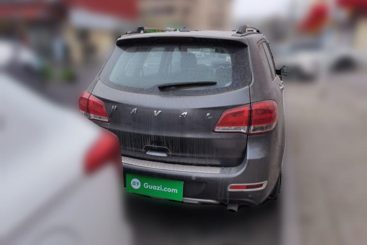 Used Haval H6 2013 Upgraded Model 2.4L Automatic Two-Wheel Drive Elite Version
