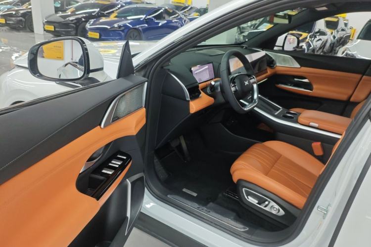 Used XPeng G9 2024 570 Max Driver Seat