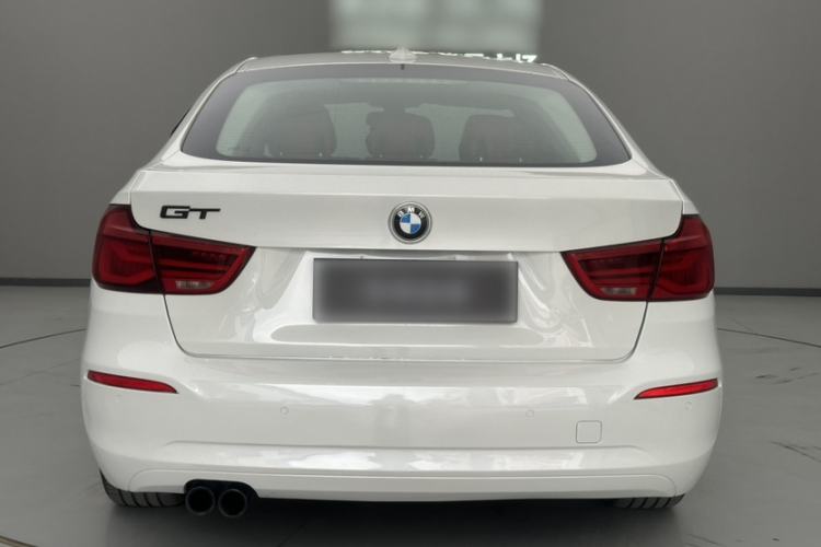 Used BMW 3 Series GT 2017 320i Sport Edition Exterior 7