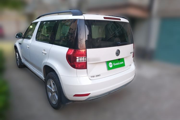 Used Skoda Yeti 2016 1.4TSI DSG Advanced Edition Rear Left 45 Deg