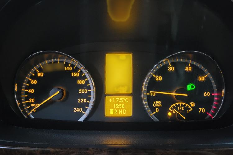 Used Mercedes-Benz Viano 2011 2.5L Navigator Edition Instrument Cluster