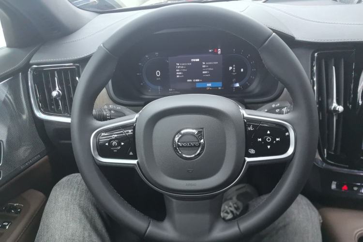 Used Volvo S90 2025 B5 Zhiya Luxury Edition