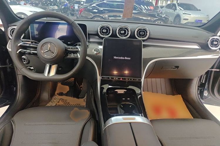 Used Mercedes-Benz C-Class 2024 Restyled C 260 L Sport Edition Center Console