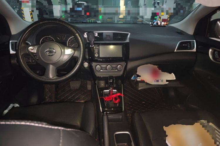 Used Nissan Sylphy 2018 1.6XV CVT Deluxe Edition Center Console