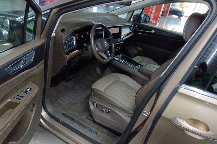 Used Volkswagen Viloran 2022 330TSI Luxury Edition