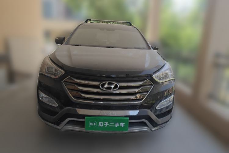 Used Hyundai Santa Fe 2013 2.0T Automatic All-Wheel Drive Top Trim