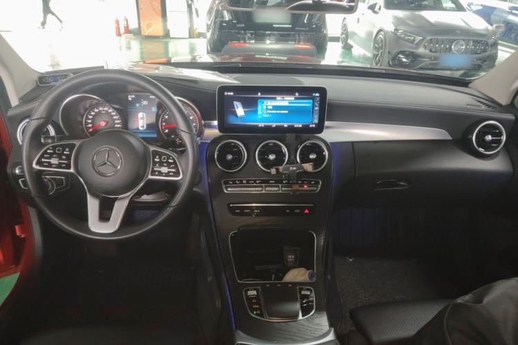 Used Mercedes-Benz C-Class 2019 C 180 L Fashion Edition Sport Version Center Console