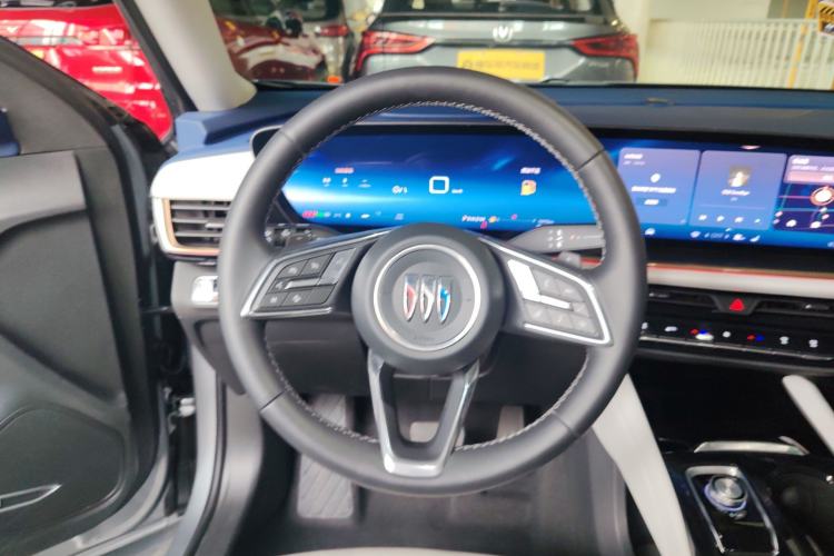 Used Buick Envision 2025 Encore Plus Four-Wheel Drive Avenir