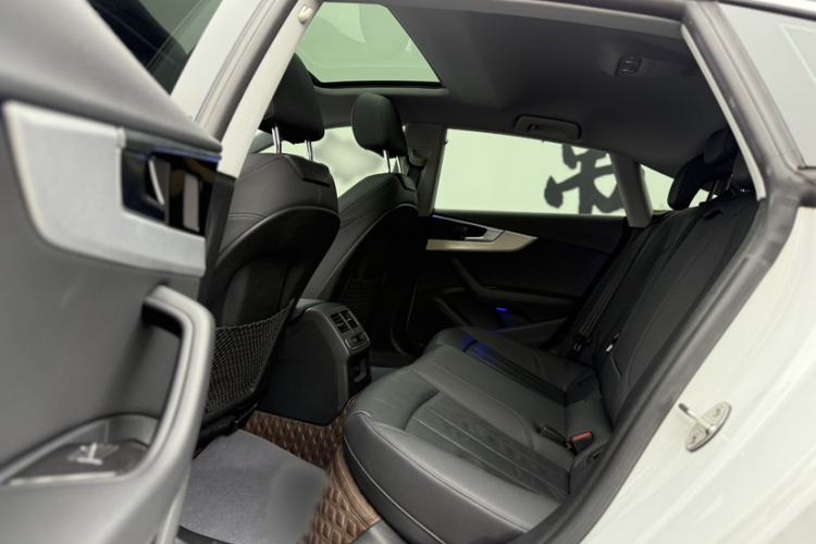 Used Audi A5 2022 Sportback 40 TFSI Fashionable and Dynamic Model Interior 2