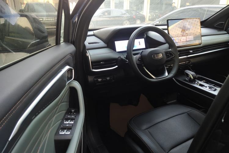 Used Geely Auto Haoyue L 2024 2.0T DCT Prestige Version
