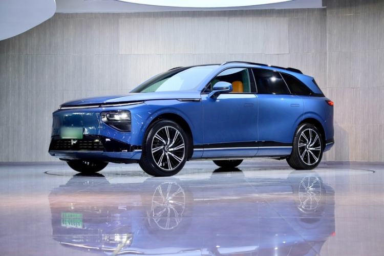 Used XPeng G9 2025 725 with Ultra-Long Range Max Exterior 3