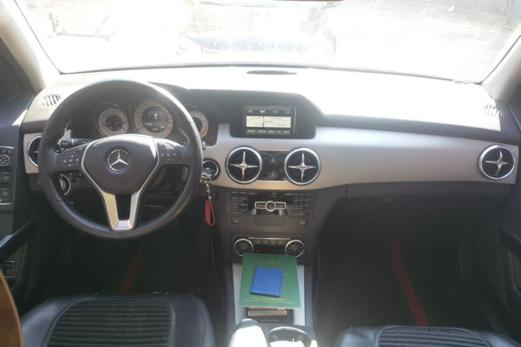 Used Mercedes-Benz GLK-Class 2013 GLK 300 4MATIC Dynamic Sunroof Model