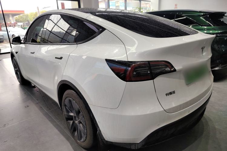 Used Tesla Model Y 2023 Rear-Wheel-Drive Version Rear Left 45 Deg