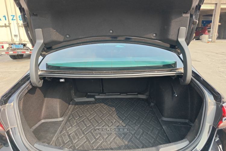Used Buick LaCrosse 2022 552T Luxury Version Trunk