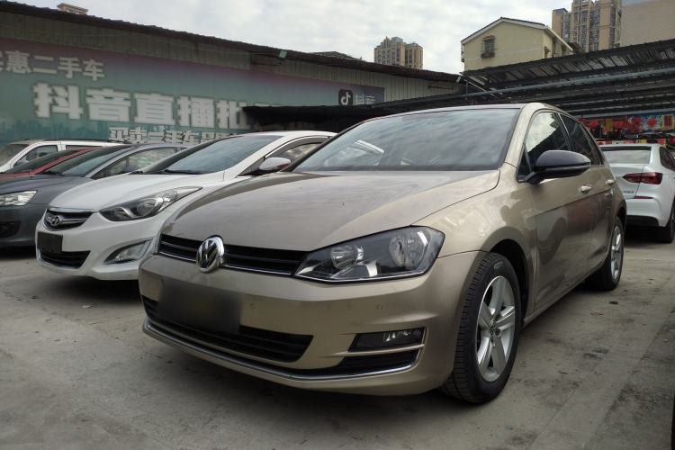 Used Volkswagen Golf 2017 1.6L Automatic Comfort Million-Vehicle Anniversary Edition