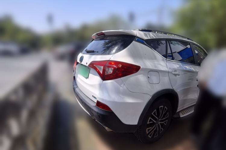 Used BYD Song New Energy 2017 Song DM 1.5TID All-Wheel Drive Luxury Model
