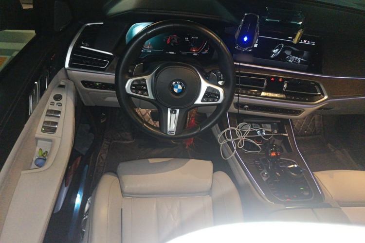 Used BMW X7 