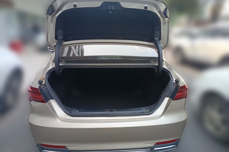 Used Geely Auto Binray 2018 14T CVT Binyi Edition Trunk