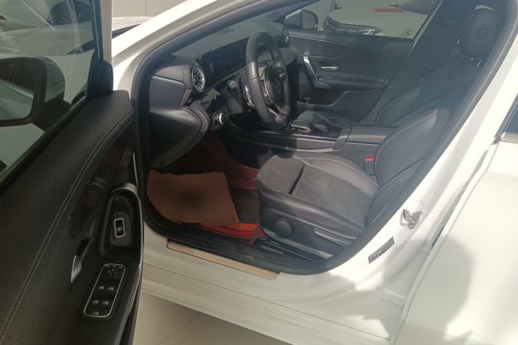 Used Mercedes-Benz A-Class 2022 Second Facelift A 200 L Sport Sedan Fashion Version