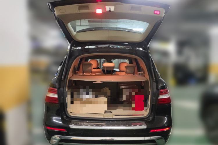 Used Mercedes-Benz M-Class 2014 ML 320 4MATIC Trunk