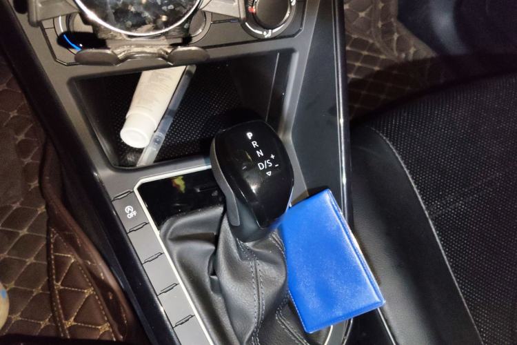 Used Volkswagen Lavida 2025 New Sharp 1.5L Outstanding New Edition Gear Lever