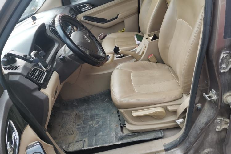 Used Baojun 730 2014 1.5L Manual Luxury Navigation ESP Version 7 Seats