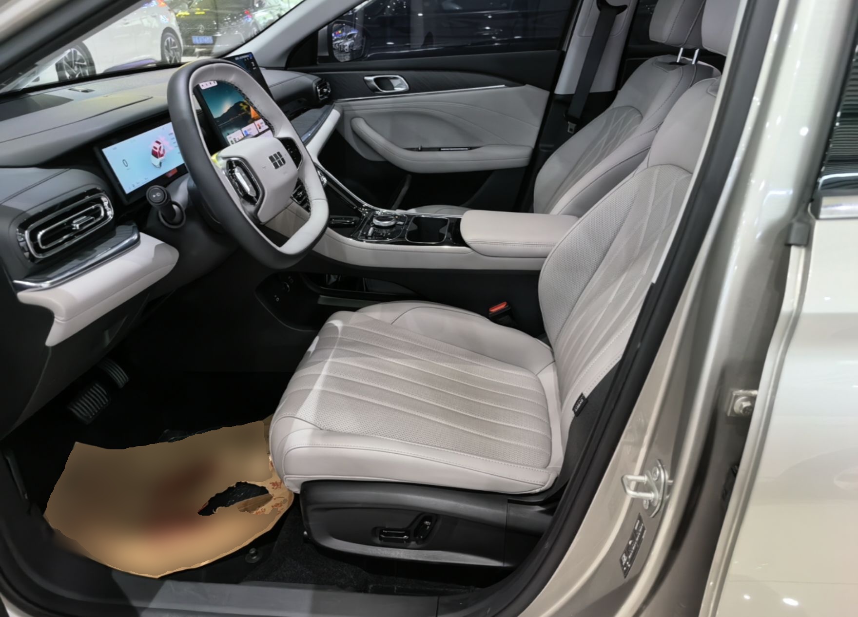 Geely Galaxy Stellar 6 2026 Model 125km Exploration+ Edition — снимка 17