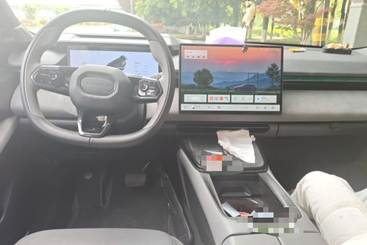 Used Lynk & Co 08 EM-P 2025 245km Ultra-Long Range Halo Center Console