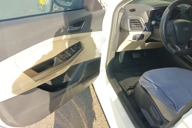 Used Ford Escort 2017 Revised Version 1.5L Automatic Comfort Edition
