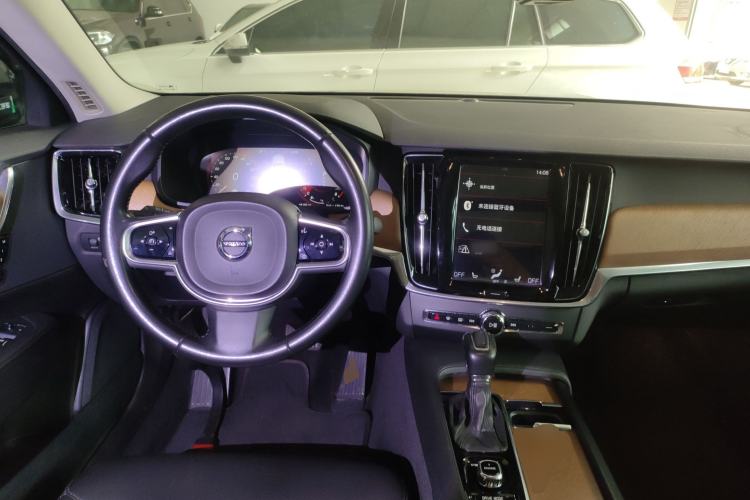 Used Volvo S90 2017 T5 Smart Luxury Edition