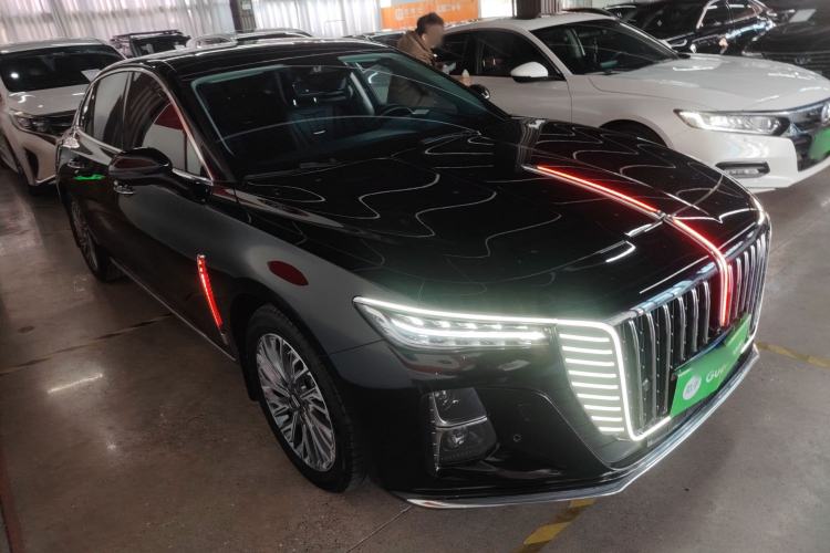 Used Hongqi H5 2023 2.0T Automatic Smart Connect Flagship Edition Front Right 45 Deg