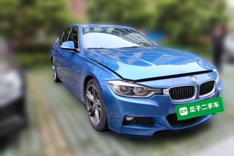 Used BMW 3 Series 2018 320i M Sport Package Front Right 45 Deg