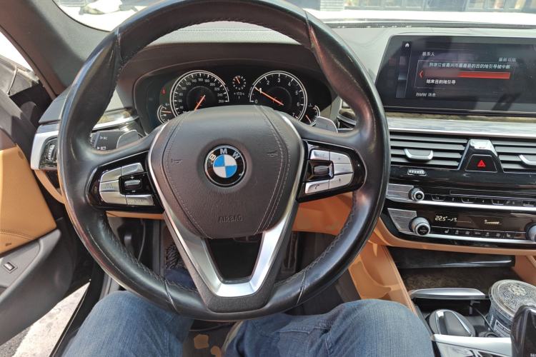 Used BMW 5 Series 2018 Restyled 530Li Leading Edition M Sport Package
