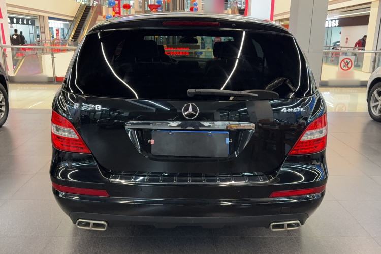 Used Mercedes-Benz R-Class 2017 R 320 4MATIC Business Edition Prestige Model