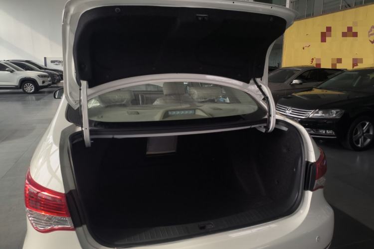 Used Dongfeng Junfeng E11K 2021 60.43 kWh Battery-Swap Version Trunk