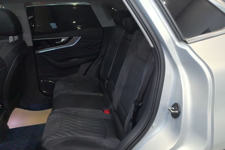 Used Hongqi HS5 2022 Facelifted Version 2.0T Smart Connect Flagship All-Wheel-Drive Edition