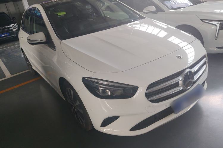 Used Mercedes-Benz B-Class 2022 Revised B 200 Dynamic Edition Front Right 45 Deg