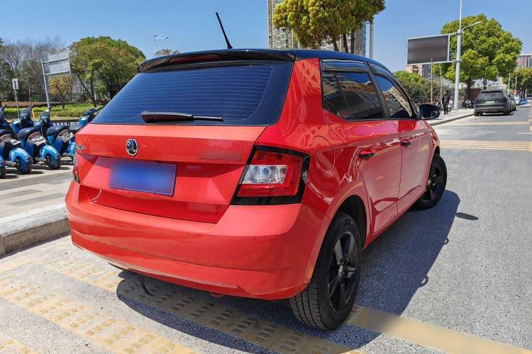 Used Skoda Fabia 2017 1.4L Automatic Car Enjoy Edition