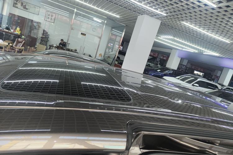 Used Buick GL8 2023 Facelifted Land Cruiser Executive Luxury Version
