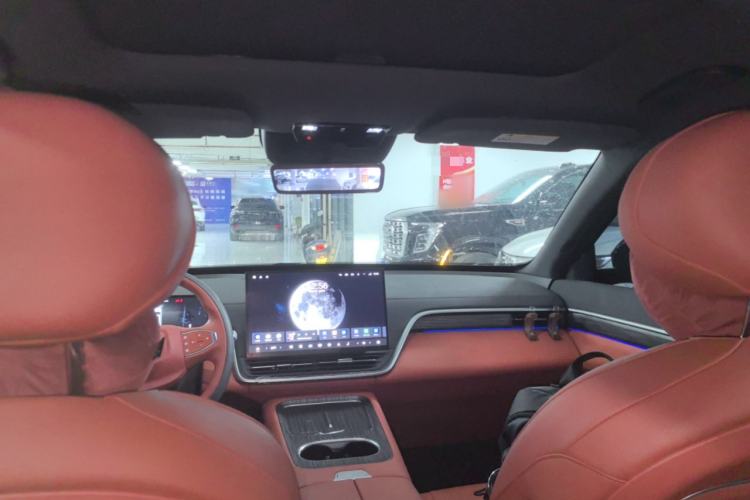 Used Dongfeng eπ eπ008 2025 636Ultra All-Electric Version 6 Seats
