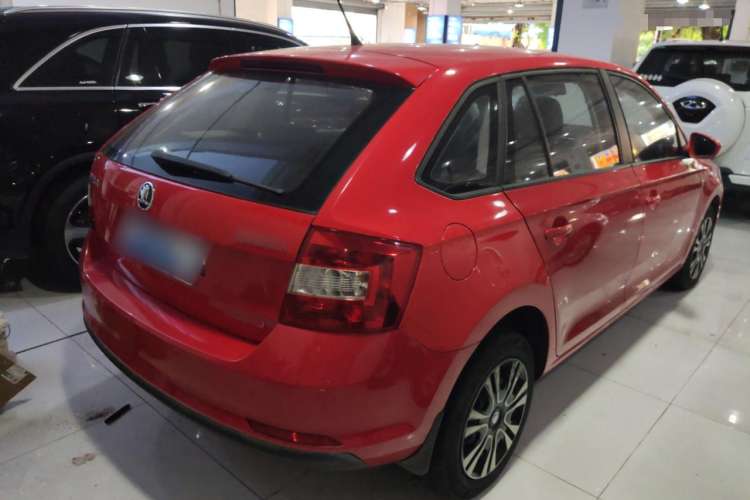 Used Skoda Rapid Spaceback 2014 1.6L Automatic Enjoyment Edition