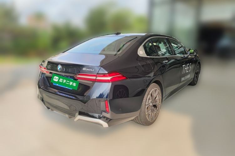 Used BMW 5 Series 2025 530Li Luxury Edition M Sport Package Rear Right 45 Deg