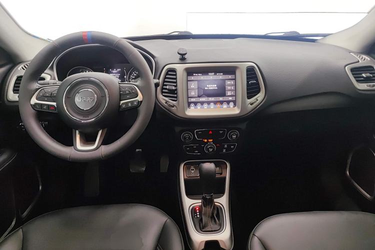 Used Jeep Compass 2020 220T Automatic Leading Edition
