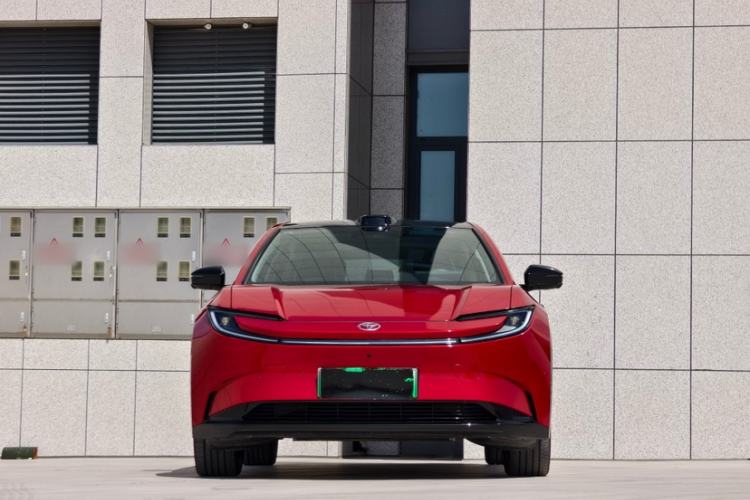 Used Toyota bZ5 2025 Model 550 PRO Smart Driving Edition Exterior 5